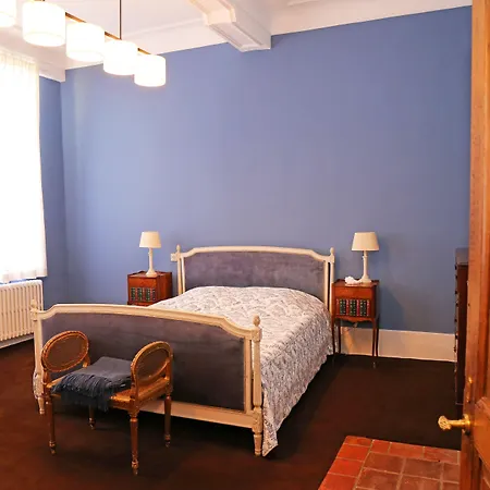 Theresa A 25 Min De Pairi Daiza Bed & Breakfast 3*