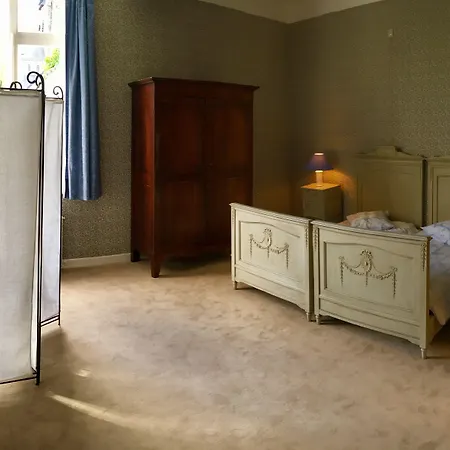 Bed & Breakfast Theresa A 25 Min De Pairi Daiza 3*