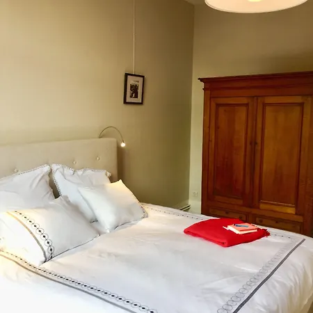 Theresa A 25 Min De Pairi Daiza Bed & Breakfast