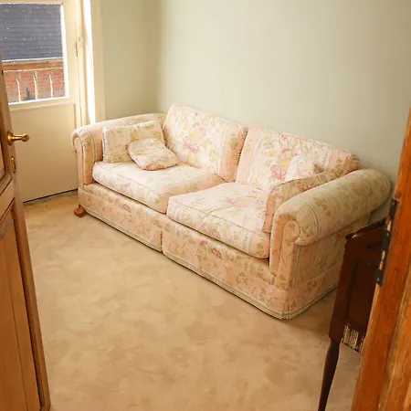 Theresa A 25 Min De Pairi Daiza Bed & Breakfast