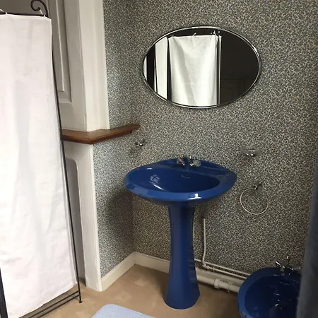 Theresa A 25 Min De Pairi Daiza 3* Soignies