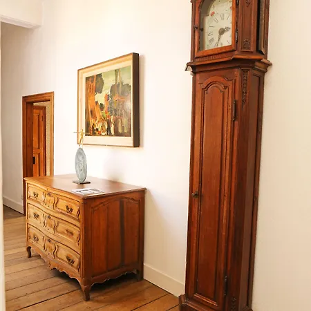 Theresa A 25 Min De Pairi Daiza Soignies