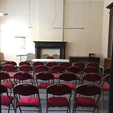 Theresa A 25 Min De Pairi Daiza Bed & Breakfast 3*