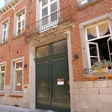 Theresa A 25 Min De Pairi Daiza Bed and Breakfast 3*