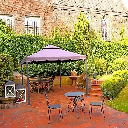 Bed and Breakfast Theresa A 25 Min De Pairi Daiza 3*