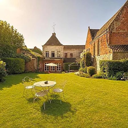 Theresa A 25 Min De Pairi Daiza Bed & Breakfast