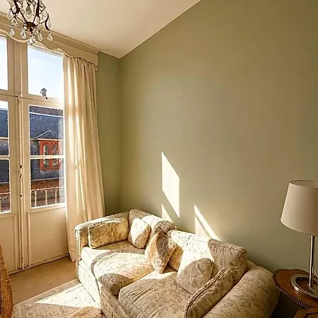 Bed & Breakfast Theresa A 25 Min De Pairi Daiza 3*